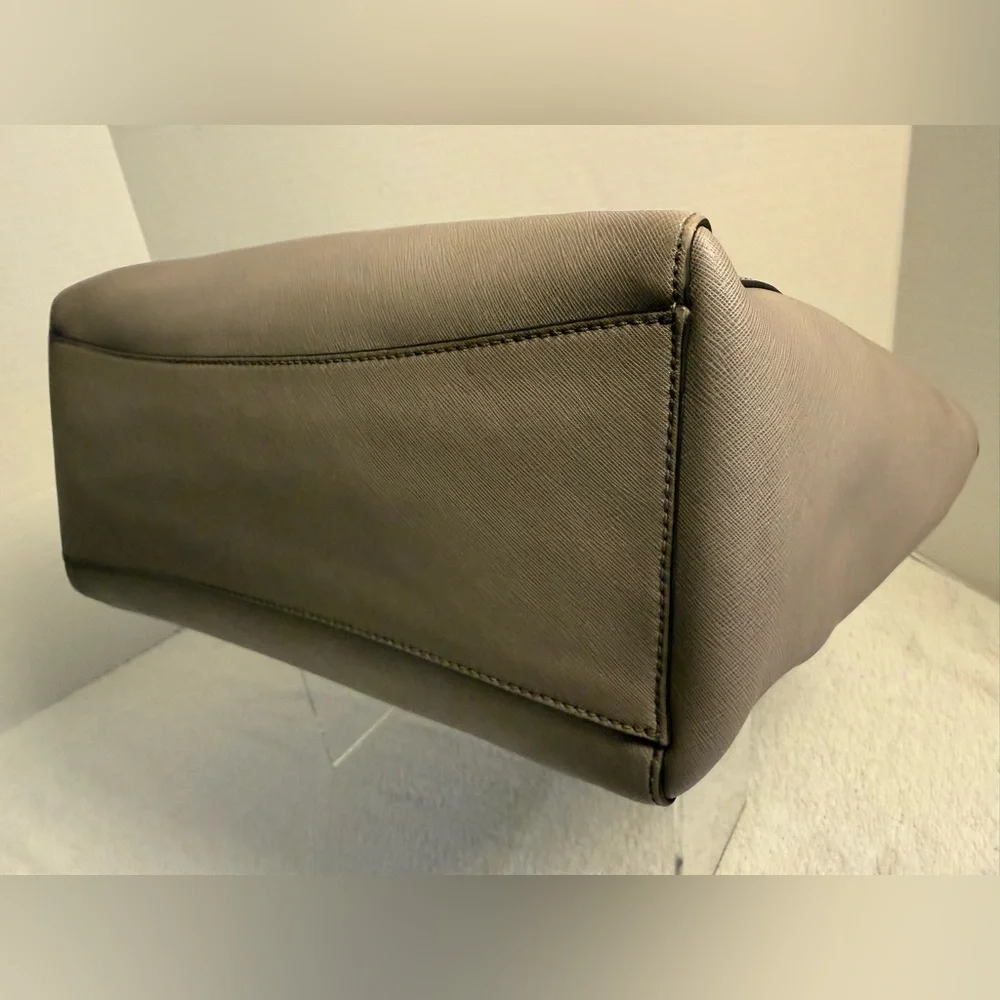 Michael Kors Saffiano Leather Shoulder Tote | Zip Top | Neutral Taupe